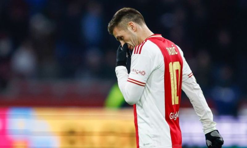 Tadic vraagt om 'mate van realisme' bij Ajax: 'Waarderen wat we hebben bereikt'