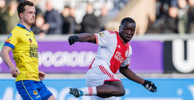 Heitinga laat Brobbey speelminuten maken: spits draaft op bij Jong Ajax