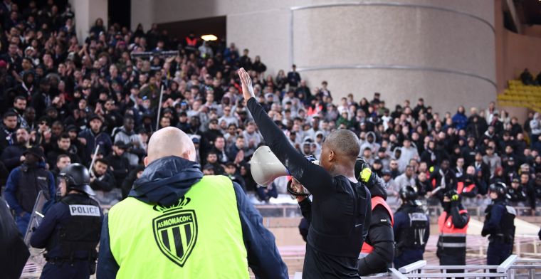 Kimpembe spreekt woedende PSG-supporters toe via megafoon na nieuwe nederlaag 