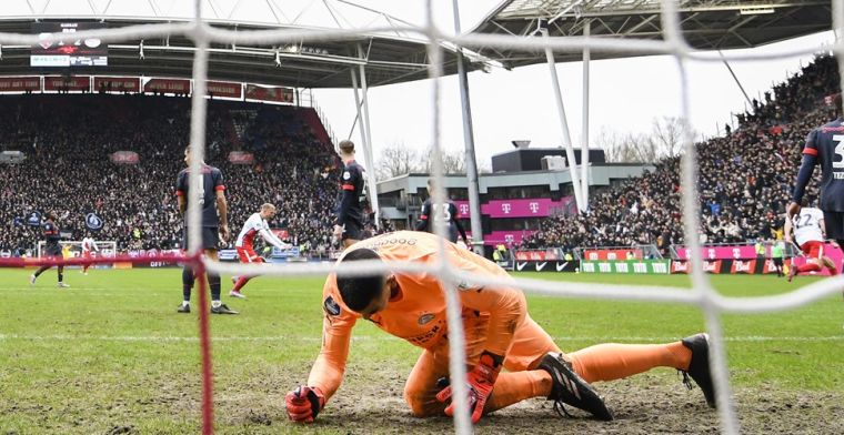 Lek in PSV-defensie nog niet gedicht: 'Unnerstall was betere goalie dan Benítez'