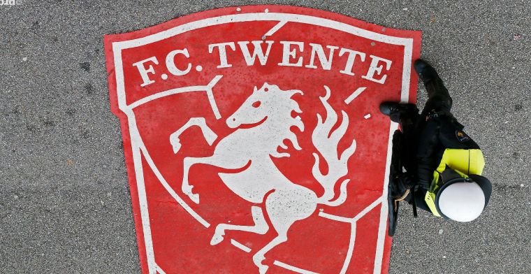 Drie fans FC Twente vast na mishandelen en op spoor gooien van 61-jarige steward