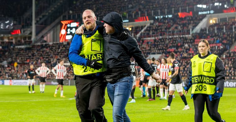PSV komt met statement over veldbestormer: 'PSV-onwaardig, schamen ons diep'