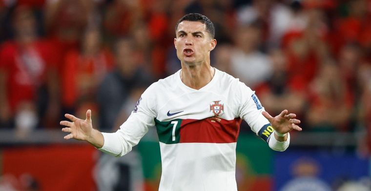 Onvermoeibare Ronaldo is wereldrecord rijker met basisplek bij Portugal