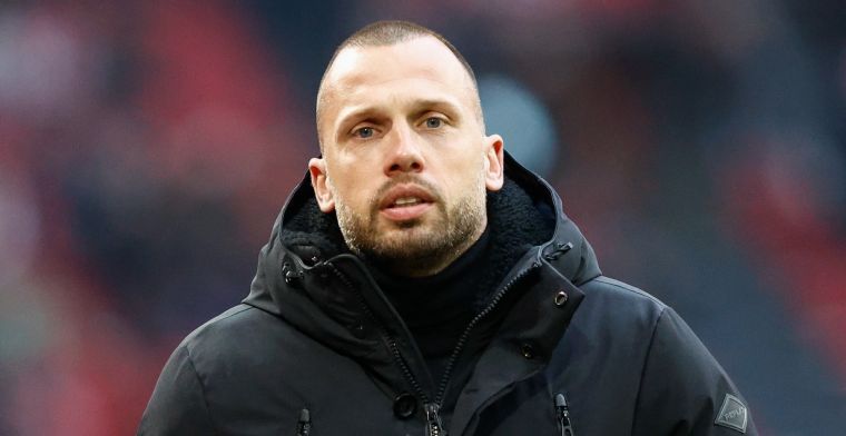 'Het kan bijna niet meer dat Heitinga niét de vaste trainer van Ajax wordt'