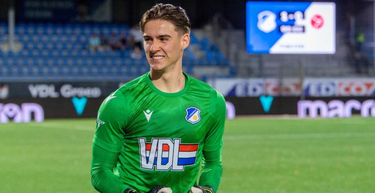 In de eigen voet geschoten: Almere City zet Eindhoven-goalie op scherp in play-off