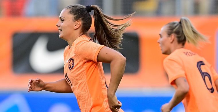 Jonker geniet van Oranje Leeuwinnen: 'Die twee kunnen echt goed voetballen'