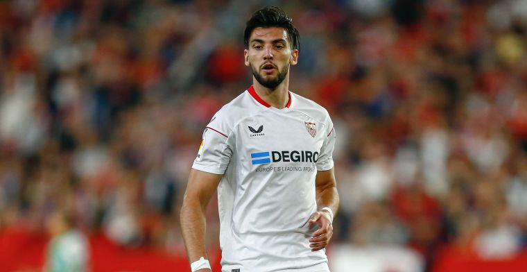 'Ajax lijkt doelpuntenmaker te zoeken en informeert naar lange spits van Sevilla'