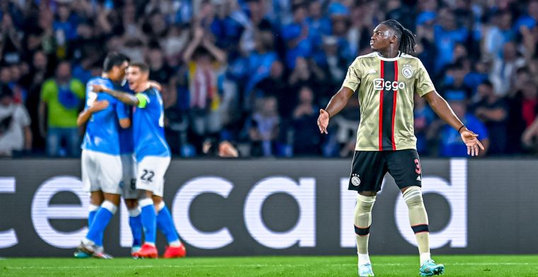 De Telegraaf: Bassey wilde niet alleen om sportieve redenen bij Ajax blijven