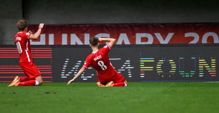 PSV-target (16) verlengt contract in Polen: 'Dit is mijn club, ik wil ze bedanken'