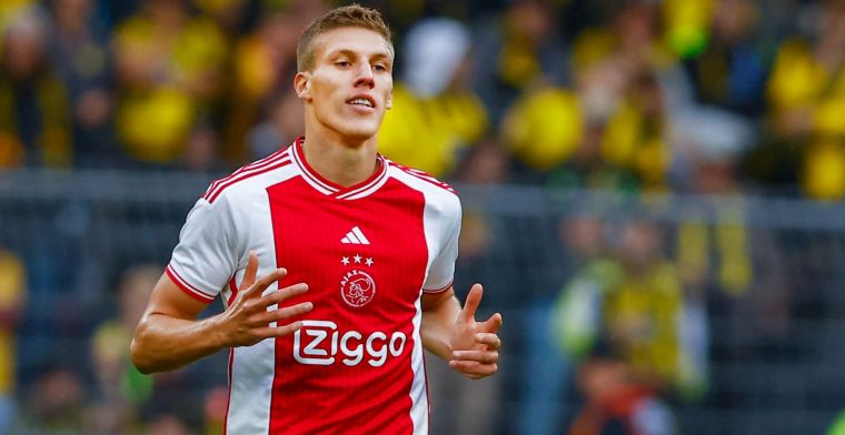 Ajax-debutant maakt geen onuitwisbare indruk: 'Draaicirkel van een vrachtwagen'