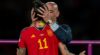 Spaanse voorzitter weigert op te stappen na kus: 'Ik zal tot het einde vechten'