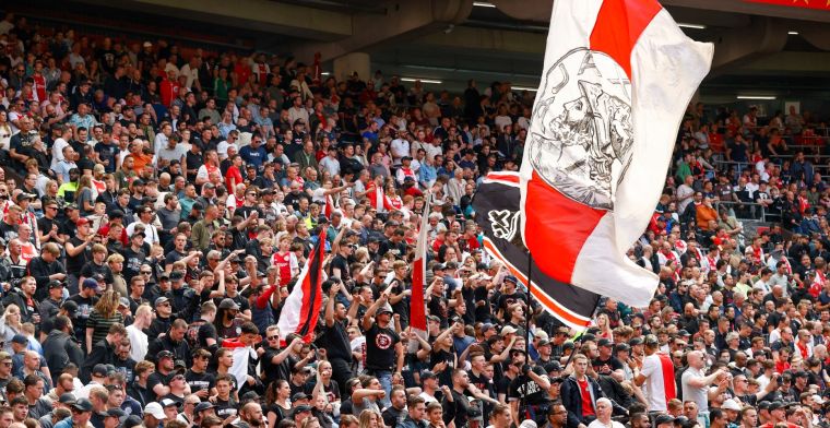 Supportersclubs Ajax halen verwoestend uit en eisen massaal één specifiek vertrek