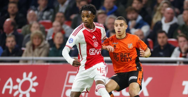 Van Basten prijst 'indrukwekkende' Ajax-jongeling: 'Veel effect op het team'