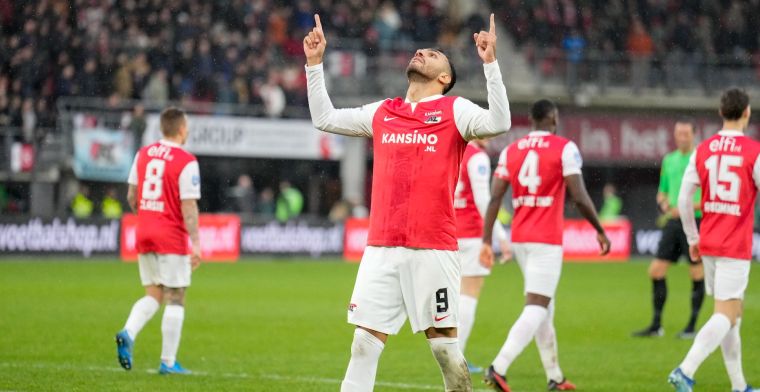 AZ kan voor het eerst in maand tijd weer lachen na eenvoudige zege op FC Volendam