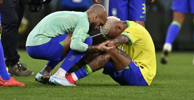 'Bizar verhaal uit Brazilië: Neymar tikte 150.000 af aan teamgenoot in de bak'