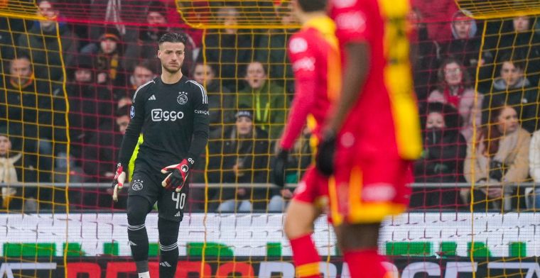 Van 't Schip prijst Ajax-uitblinker na 'moeilijke start': 'Fantastisch, redt ons'