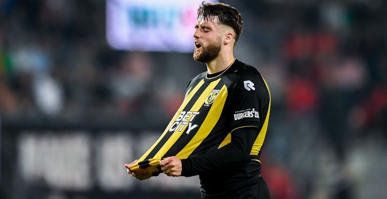'Vitesse ziet aanvaller vertrekken en zet vol in op AZ-talent als vervanger'
