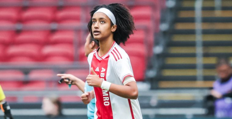Ajax en 'weergaloos supertalent' (16) drogen Feyenoord af in Eredivisie Vrouwen