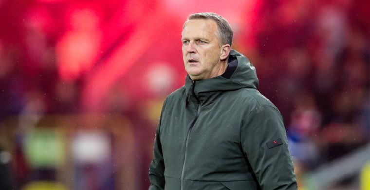 Van den Brom pleit voor verandering bij Ajax: 'In mijn optiek grootste probleem'