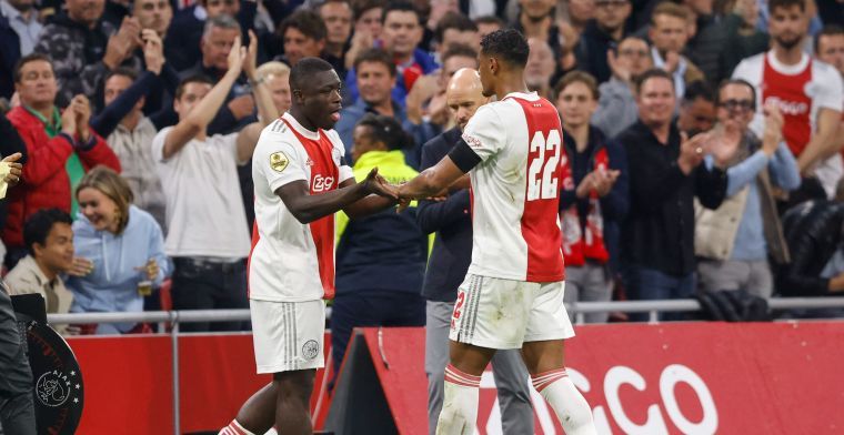Brobbey lovend over voormalig Ajax-spits: 'Ik heb veel van hem geleerd'