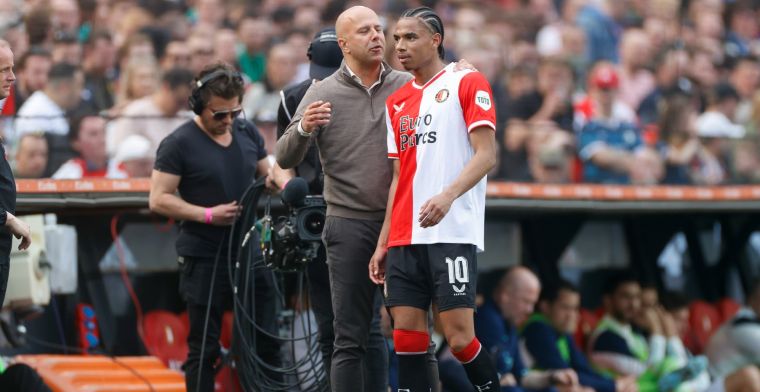 Stengs doet confronterende uitspraak over Ajax: 'Zij maakten ook wel wat blunders'