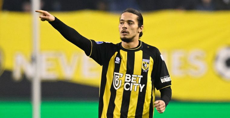 Vitesse-spelers irriteren zich aan Hadj Moussa: 'Geen idee of hij nog terugkeert'