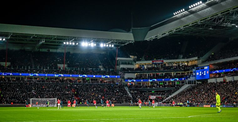 ED: PSV 'broedt' op uitbreiding van stadion en ambieert tienduizend nieuwe plekken