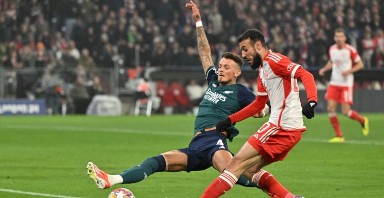 Mazraoui imponeert op nieuwe positie bij Bayern: 'Dat is een goede vondst'