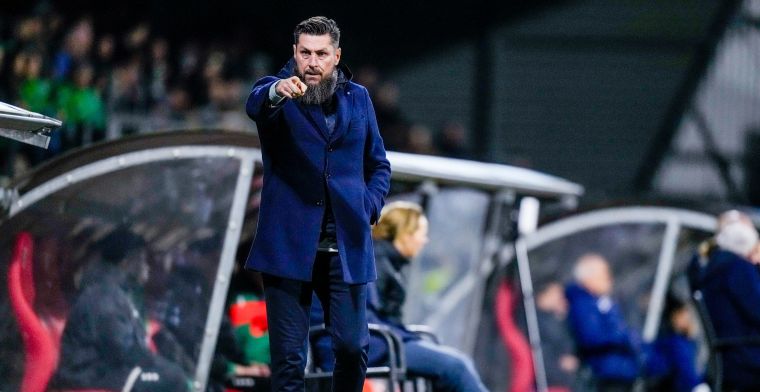 'Feyenoord denkt aan interne oplossing voor tweede trainersvraagstuk'