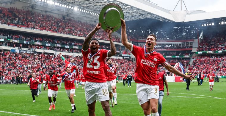 De Mos ziet 'uitzonderlijke' PSV'er: 'Mag hij bewijzen bij City of PSG'