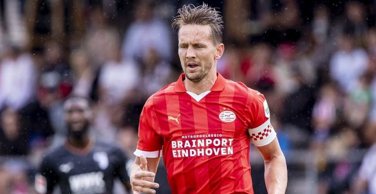 Van der Vaart kiest grote PSV-uitblinker dit seizoen: 'Heb hem vaak bekritiseerd'