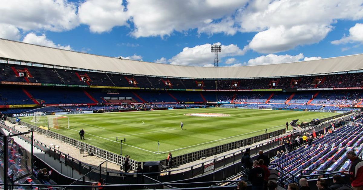 Feyenoord Krijgt 24,5 Miljoen En Staat Vak In Nieuwe Kuip Af Aan Goed ...