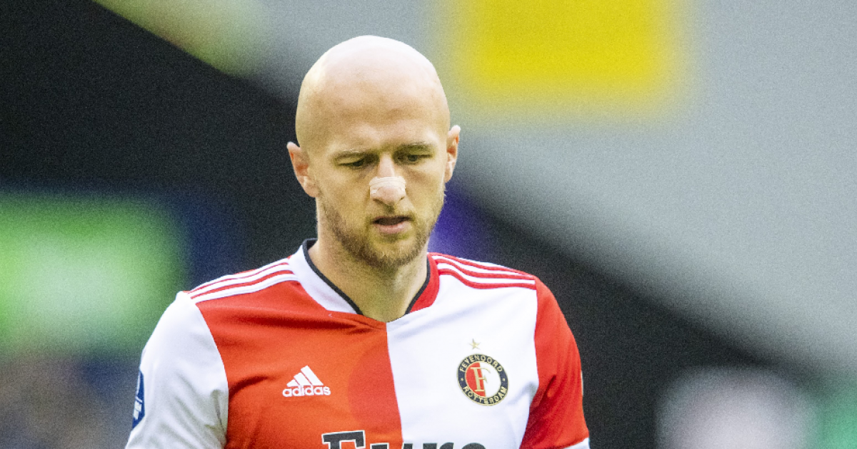 Antwoord op de vraag waarom draagt Trauner (Feyenoord) een pleister op zijn neus? Voetbalprimeur