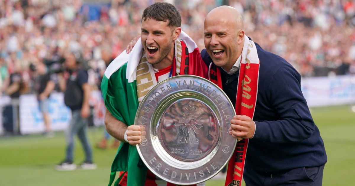 Santiago Gimenez Signs New Contract with Feyenoord – Stays Until 2027