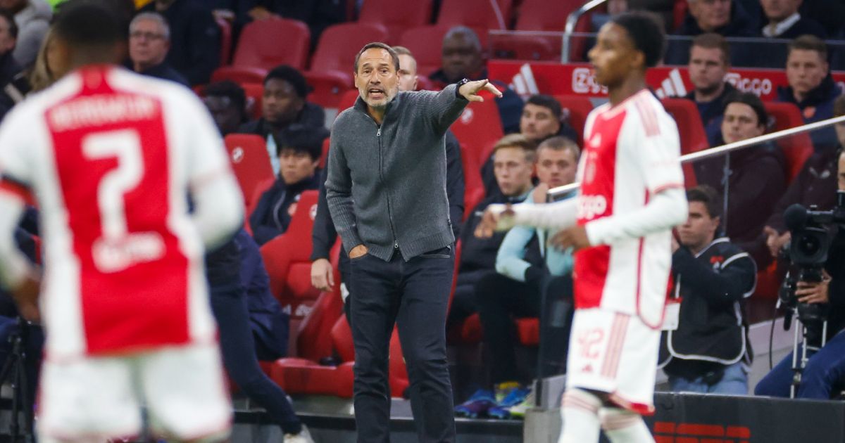 Ajax Coach John van ‘t Schip Calls for Midfield Reinforcements Due to Injuries